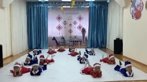 Жаңа жыл биі