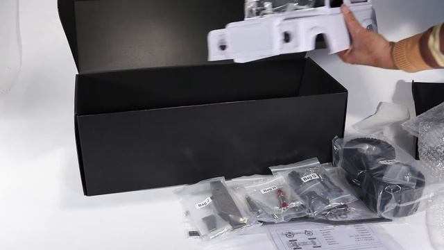 RC Crawler TFL Land Rover Defender D90 - Body Kit and Chassis D90 Kits