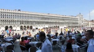 MÚSICA NA PRAÇA SAN MARCO - VENEZA