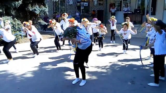 Мой танцевальный коллектив "Гравитация" выступление 19.08.17г. смотреть онлайн