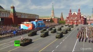 Барак Обама смотрит парад на Красной Площади в Москве!