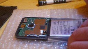 #sharp Замена аккумулятора в Sharp Aquos Zero.