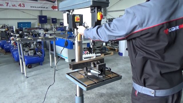 Wiertarka słupowa CORMAK 32 mm | Column Drilling Machine | Säulenbohrmaschine смотреть онлайн