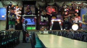 Chuck E Cheese Waterbury Happy Holidays segment 3