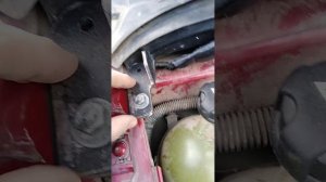 Установка газового упора на капот ПЕЖО-307