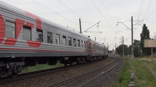 Электровоз ЭП1М-763 с поездом №188 Архангельск — Новороссийск смотреть онлайн