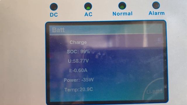 Supercapacitor Graphene 5.5kwh battery from GreenTech with 5kw Hybrid Deye inverter