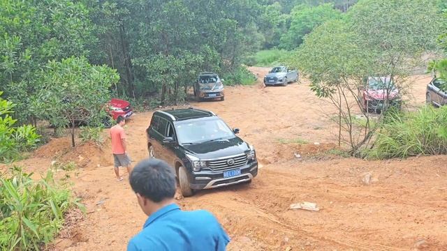 ЖЕСТКИЙ ОФФРОАД GAC GS8 (Проверка на прочность) смотреть онлайн