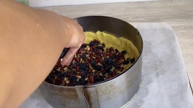 Восточный пирог.Өте дәмді әрі пайдалы пирог. Қазіргі таңда хит пирогтардың бірі.қазақша рецепт. смотреть онлайн