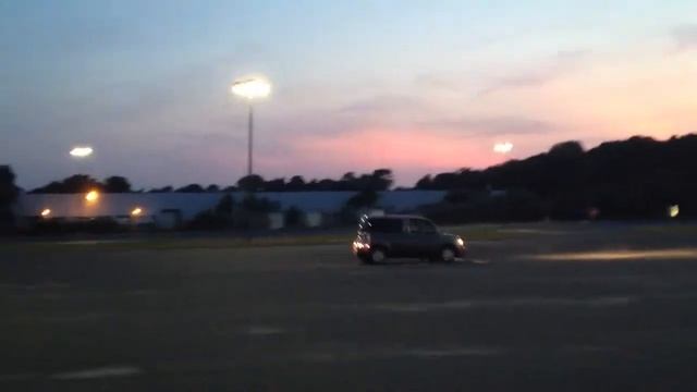 Nissan Cube J-turn смотреть онлайн