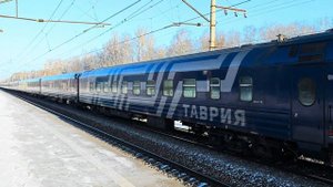 Электровоз ЭП2К-398 с поездом №018 Москва-Симферополь