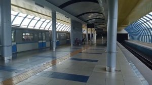 Казанское метро. 81-740.4 "Русич" и 81-553.3 "Казань"  на станции "Аметьево"