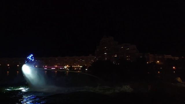 Шоу на воде Night FLYboard. Немига. День города. Минск 2019 смотреть онлайн