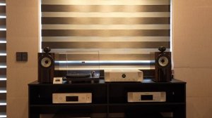 [Test track]: Lukas Graham - Love Someone (Live at Royal Arena) | Bowers & Wilkins 705 S3 SIGNATURE