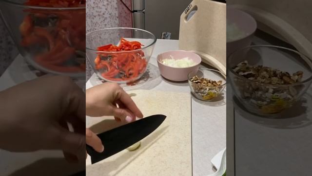 Салат «Тбилиси» смотреть онлайн