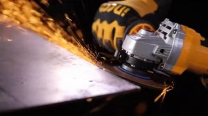 Аккумуляторная угловая шлифовальная машина INGCO CAGLI1151 INDUSTRIAL