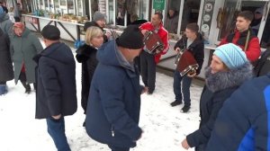 Марийский танец. Наши по пути в ЙОШКАР-ОЛА. Видео  Василия Хайбуллина.