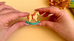 Лепим брошь с лошадкой из полимерной глины