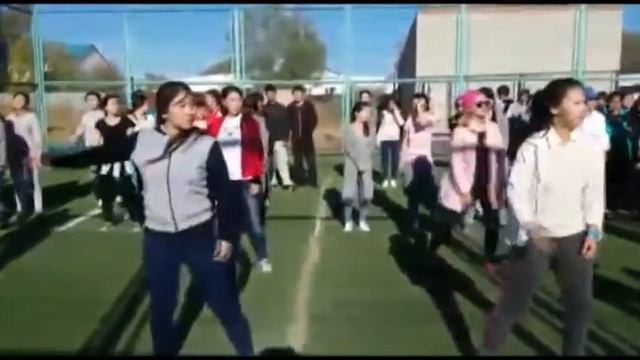 Шалқар қаласы. Үргенішбаев мектебі. "Денсаулық күні" 24.09.2016. смотреть онлайн