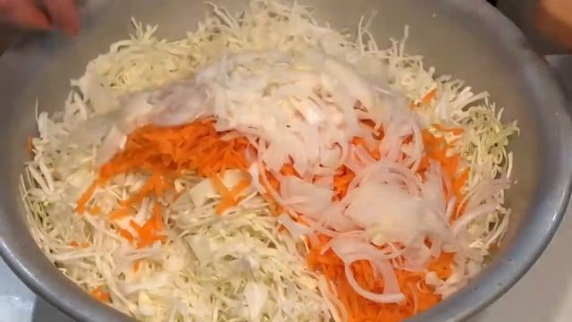 Делюсь рецептом обалденной маринованной капусты. Хрустящяя сочная капуста за сутки. смотреть онлайн