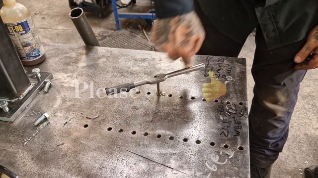 Handmade Harley Sportster Rigid Frame Build Pt2 Chopper Time! смотреть онлайн