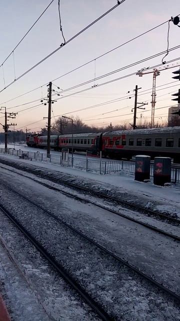 электровоз эп2к-346 с пассажирским поездом номер 234 Нижневартовск-Адлер смотреть онлайн