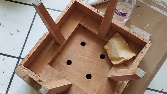 DIY. БЕСПЛАТНО обновляю пуфик остатками куртки из second hand. смотреть онлайн