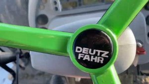 Deutz Fahr Agrofarm 115G обзор. Работа с пресс-подборщиком, катком, кормораздатчиком