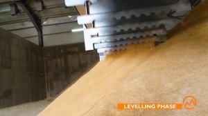 Metalmont Robot for the automatic handling of soybean meal in flat storage warehouses