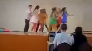 Классный танец под песню Вставай