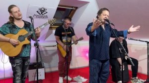 Мастодонт | Прокурор и певица