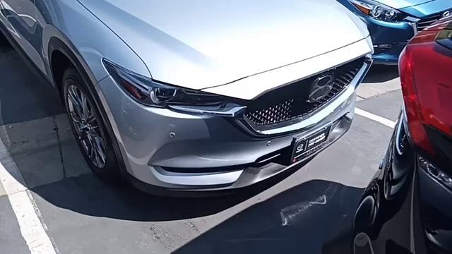 Charlie's, 2019 Mazda CX-5 "Signature" AWD! смотреть онлайн