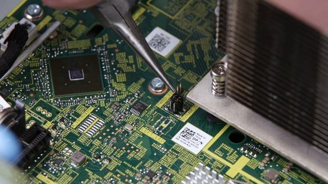 DellEMC PowerEdge T340: Reset Password via Jumpers смотреть онлайн