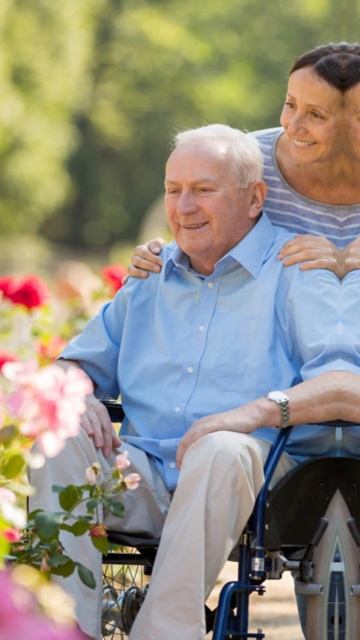 Выплатят меньше. Пенсионерам объявили о разовой выплате не 10 000, а 5000 рублей с 18 апреля смотреть онлайн