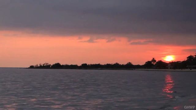 Cuban Sunset Time Lapse (Playa Ancon) - In Another Minute (319) смотреть онлайн