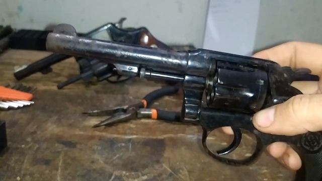 REVÓLVER SMITH & WESSON CAL .32 LONG CTG. FABRICADO EM 1920. UMA LENDA DAS ARMAS. Lindo demais 😍👏 смотреть онлайн