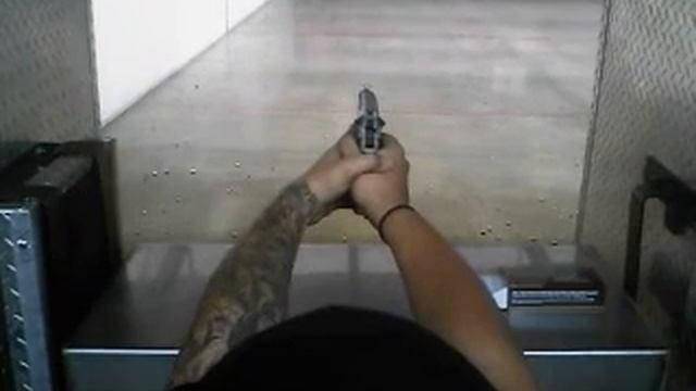 Omar shooting my 9mm Beretta 92 FS Compact Inox смотреть онлайн