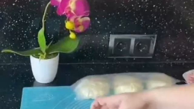 Лепешка с ветчиной и сыром смотреть онлайн