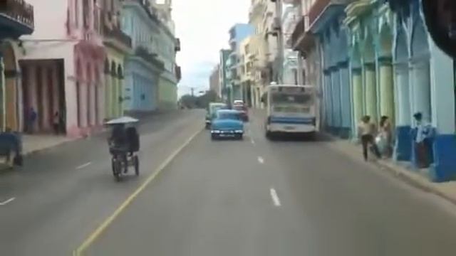 Havana, Cuba from a bus in 2015 смотреть онлайн
