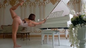 Hot Yoga Full Body Stretching Morning Routine