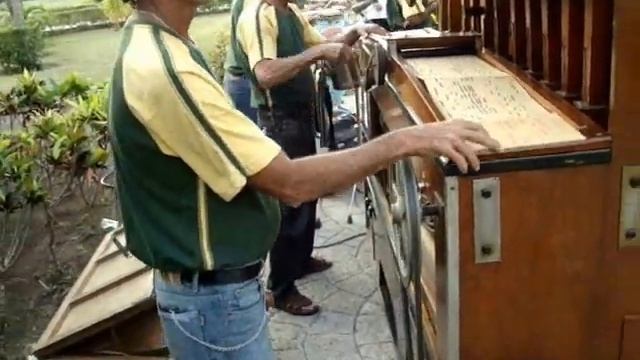 VIAGGIO CUBA HABANA BAYAMO SANTACLARA SANTIAGO DE CUBA TRINIDAD OLGUIN LENO смотреть онлайн