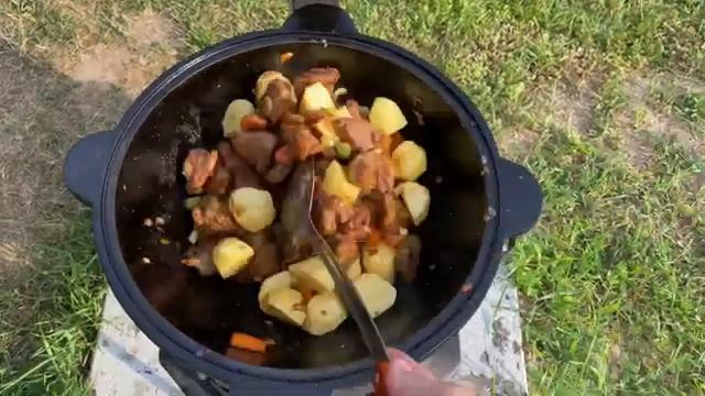 Картофель, тушенный со свиными ребрами в казане пошаговый рецепт смотреть онлайн