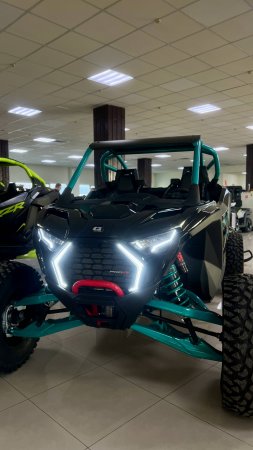 К нам в салон приехал настоящий монстр – новенький POLARIS RZR PRO R Ultimate 2025 модельного года!