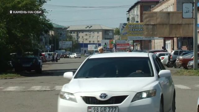 Со второй попытки: каменские депутаты уговорили ио главы принять полномочия смотреть онлайн