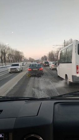 Затор на Локомотивной из-за ДТП