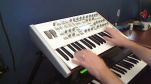 Access Virus TI Polar: Improv - bass line - Access Virus