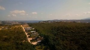 QUAL E A DIFERENCIA ENTRE UM BINOCULO BAK4 VS BAK7