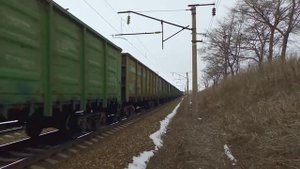 Электровоз 3ЭС5К-644 "Ермак" с грузовым поездом.
