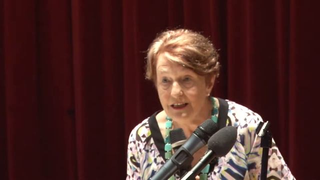 A conversation with Dr. Helen Caldicott смотреть онлайн