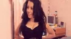 показала грудь на спор